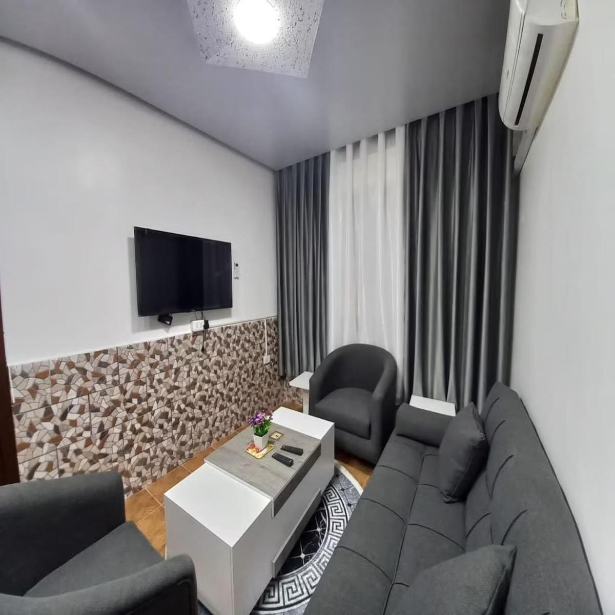 Al-Nujoom Hotel Suites Amman Exteriör bild
